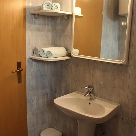 Apartament House *