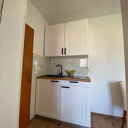 Apartament House *